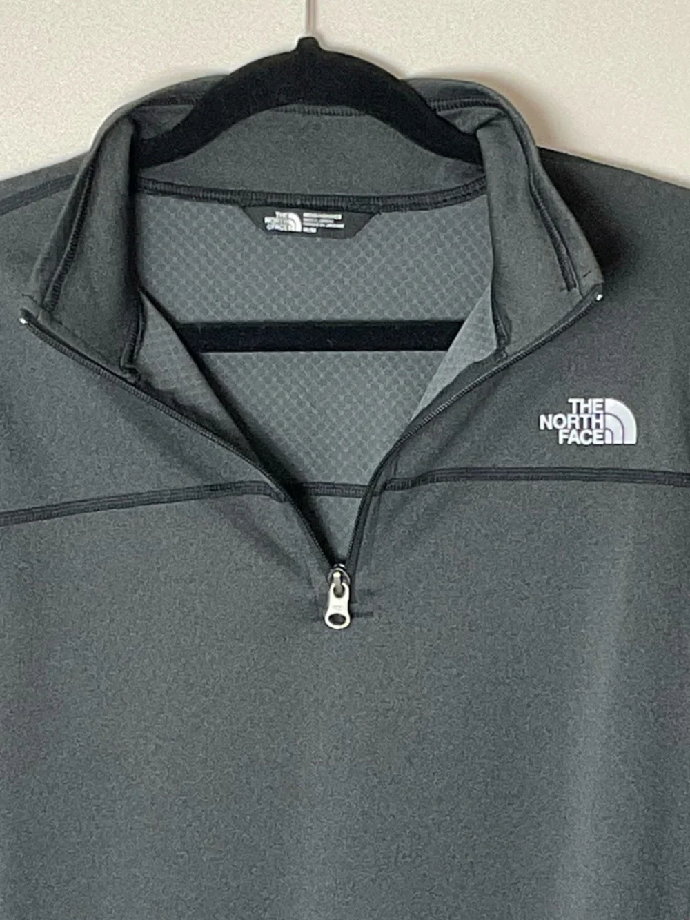 The North Face Men's Gray Half-Zip Performance Pullover Gorpcore Athletic M